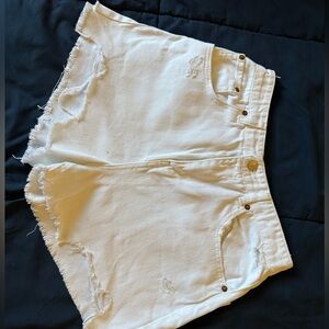 Women’s Trendy Slim-Fit Ripped Demin Shorts